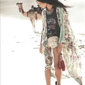 Spell and the Gypsy Queen Maxi Kimono (o/s)  (rare!)